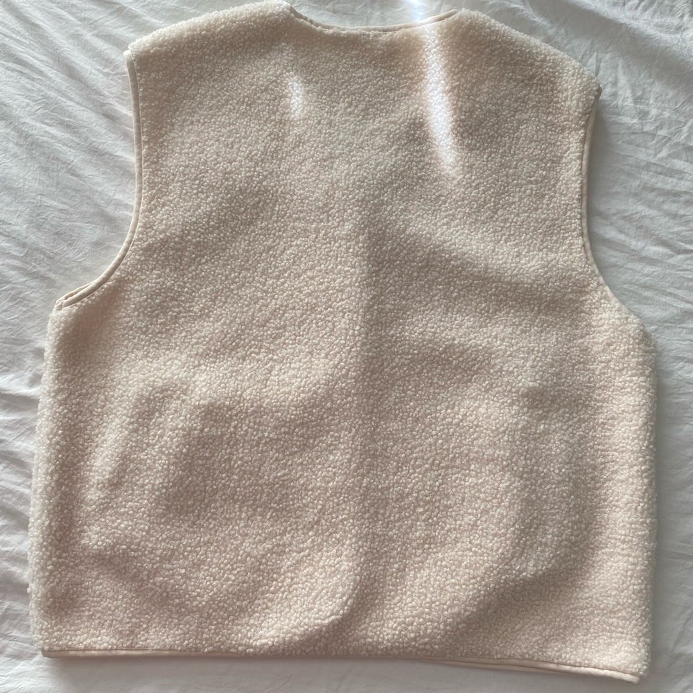 Cream Sherpa Vest - Picture 2 of 5